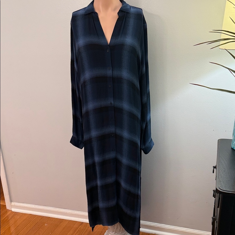 cloth & stone Long Sleeve Maxi Shirt Dress in Navy and Black Plaid